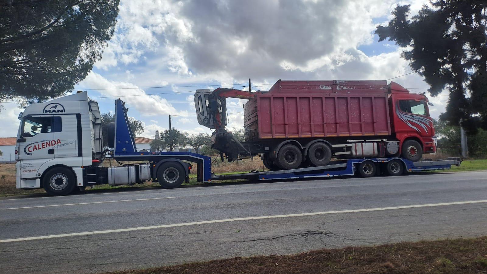 Transporte de vehículo pesado en carretera